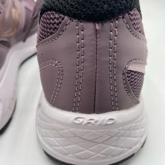 Saucony Purple and Gold Athletic Shoes with Breathable Mesh