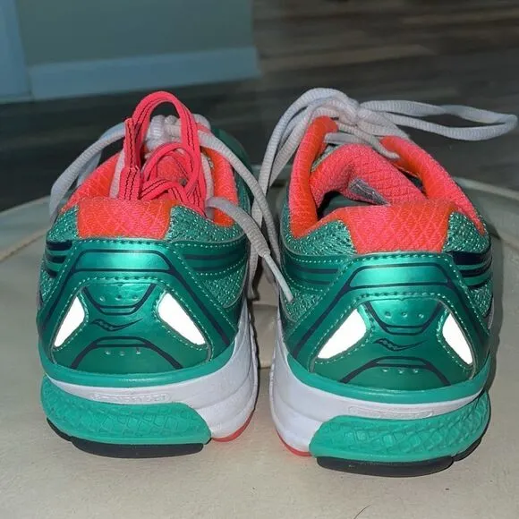 Saucony GUIDE 9 Green, Coral and White Running shoes