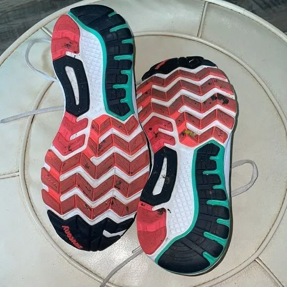 Saucony GUIDE 9 Green, Coral and White Running shoes