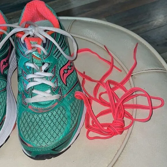 Saucony GUIDE 9 Green, Coral and White Running shoes