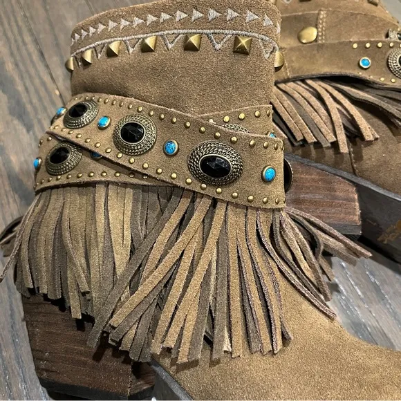 Sbicca Women's Verse Boot Khaki Suede Leather Fringe Cowboy Western Size 7