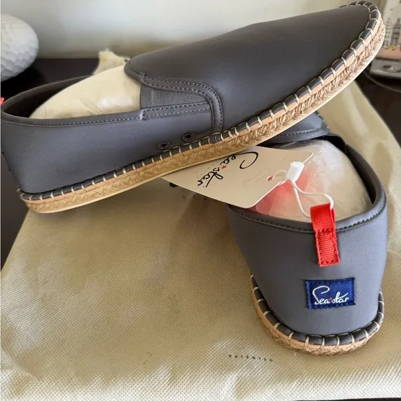 SEA STAR BEACHWEAR SLIP ON SHOES SZ 10
