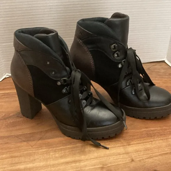 SEE by CHLOE AURE STACK HEEL SHOES