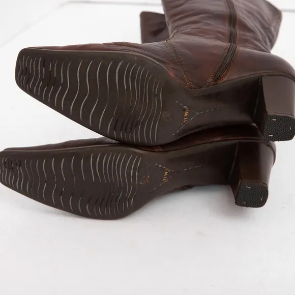 Sesto Meucci Italian made distressed brown leather square toe heeled boot 11W