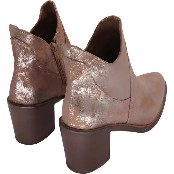 Seychelles Pretty Little Bird Fashion Boot for Women, Rose Gold, Size 9