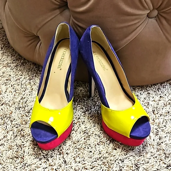 Shoe Dazzle Tri-colored Platform Heels