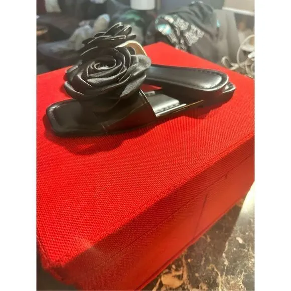 Shoes and scarf set Beautiful black faux leather sandals, with embellished satin