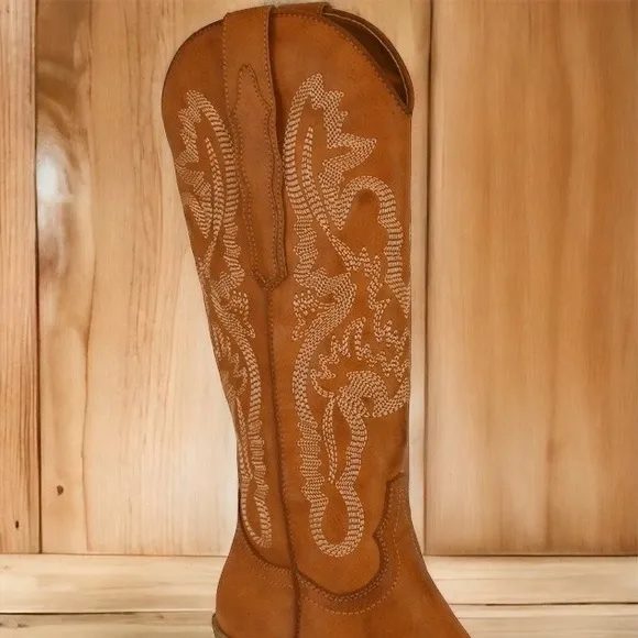 Size 11 BEAST FASHION Tan Heeled Cowboy Boots AI