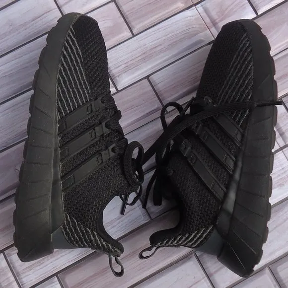 SIZE 13 1/2 K. ADIDAS Boy's running  sneakers shoes.