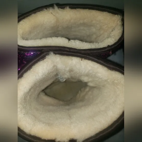Size 8 Ugg Purple Reflective 💜 Boots winter warm shoes sequin