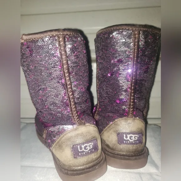 Size 8 Ugg Purple Reflective 💜 Boots winter warm shoes sequin