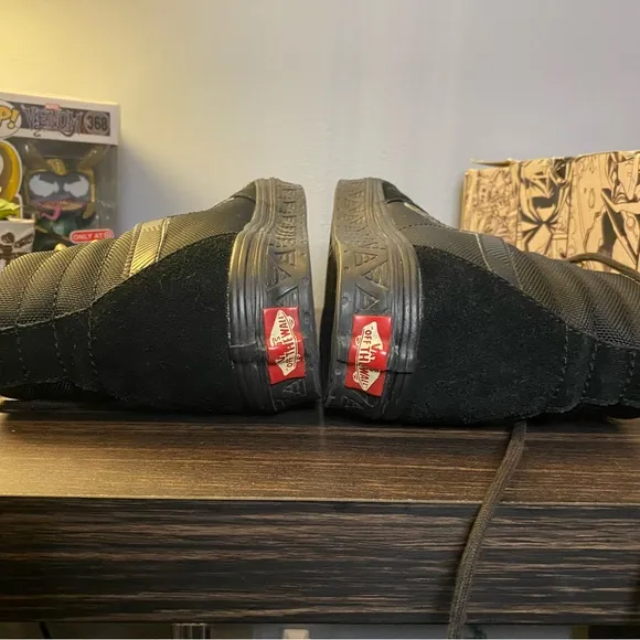 Size 9 | Vans x Black Panther Sk8-Hi Shoes | Unisex | Used