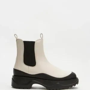 Size 9M Women's Michael Kors Dupree Bootie