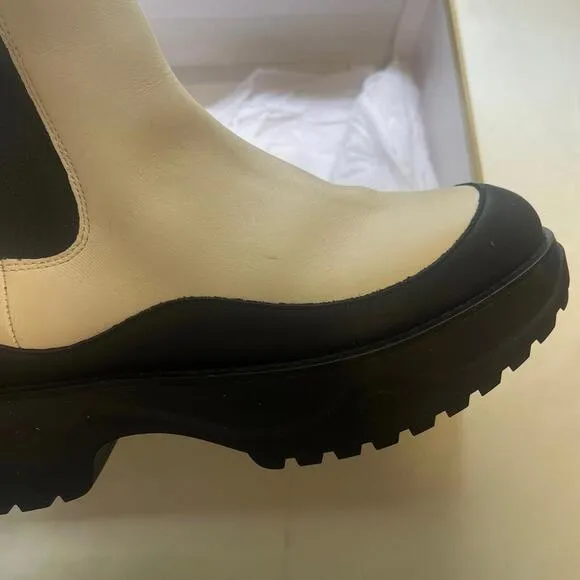 Size 9M Women's Michael Kors Dupree Bootie