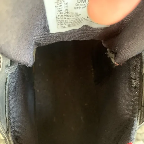 Size5.5Y Jordan flight club 91 bred used good condition .