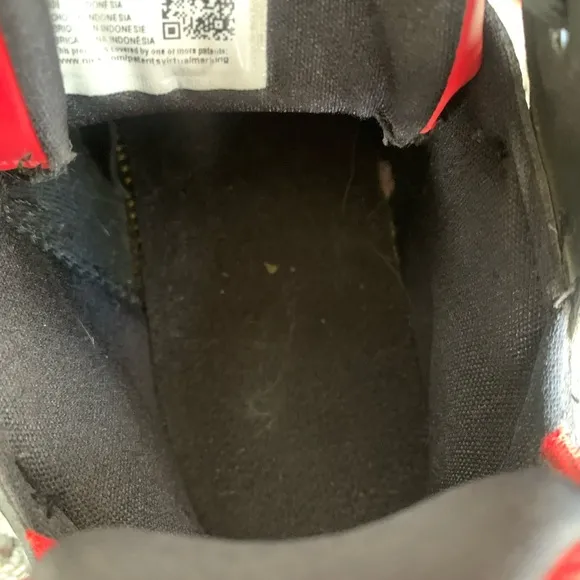 Size5.5Y Jordan flight club 91 bred used good condition .