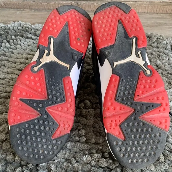 Size5.5Y Jordan flight club 91 bred used good condition .