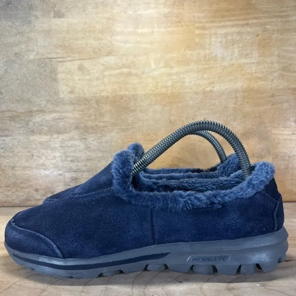 Skechers Go Walk Womens Size 8 Extra Wide Slip On Faux Fur Lined Shoes Blue