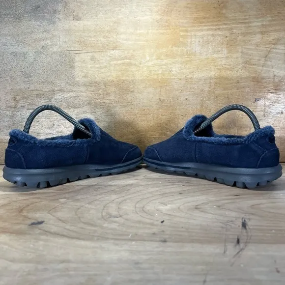 Skechers Go Walk Womens Size 8 Extra Wide Slip On Faux Fur Lined Shoes Blue