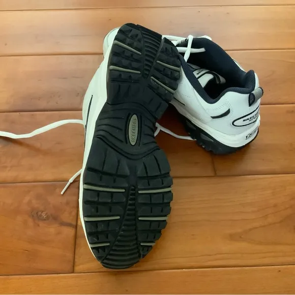 Skechers Sport white / blue athletic shoes size 10 NWB