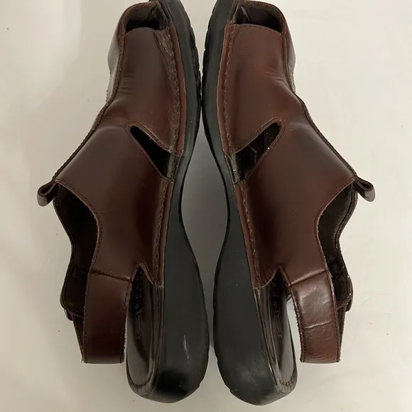 Skechers Vintage Y2K Leather Fisherman Sandal Mule