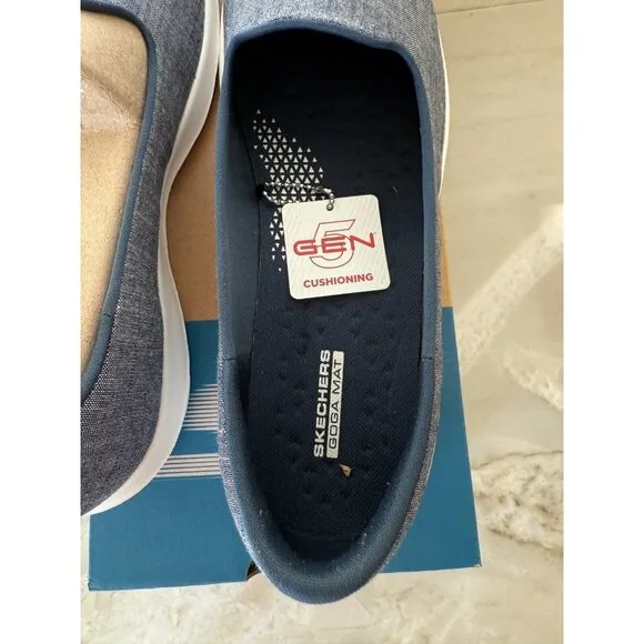 Skechers Womens Go Walk Lite Amore Navy‎ Slip On Shoes Sze 11 Comfort Mesh