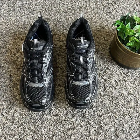 SKETCHERS SHAPE-UPS WOMENS US 8.5 WALKING BLACK SHOES SNEAKERS TONING New