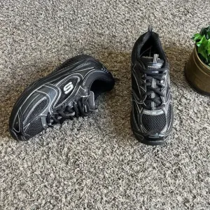 SKETCHERS SHAPE-UPS WOMENS US 8.5 WALKING BLACK SHOES SNEAKERS TONING New