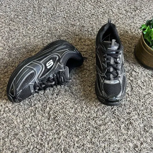 SKETCHERS SHAPE-UPS WOMENS US 8.5 WALKING BLACK SHOES SNEAKERS TONING New