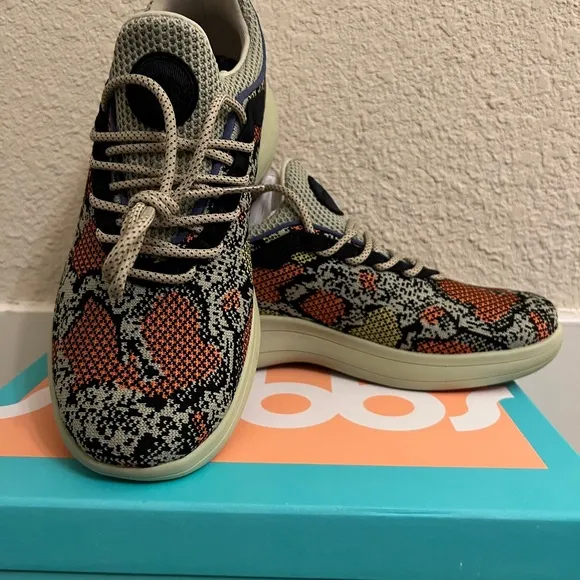 Snibbs Orbit Work Comfort Recycled Unisex Shoes in Boa, Size 8.5 Women’s/7 Men’s