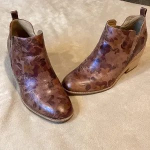 Sofft Slip-On Bootie, Sacora, Brown w/Floral Print, Size US 9, EU 40, UK 7
