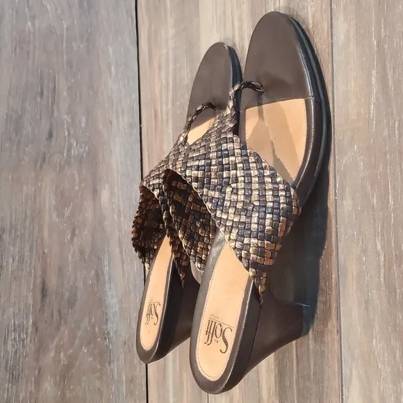Sofft Women Comfort Leather Thong heels sandals shoes sz 9.5M