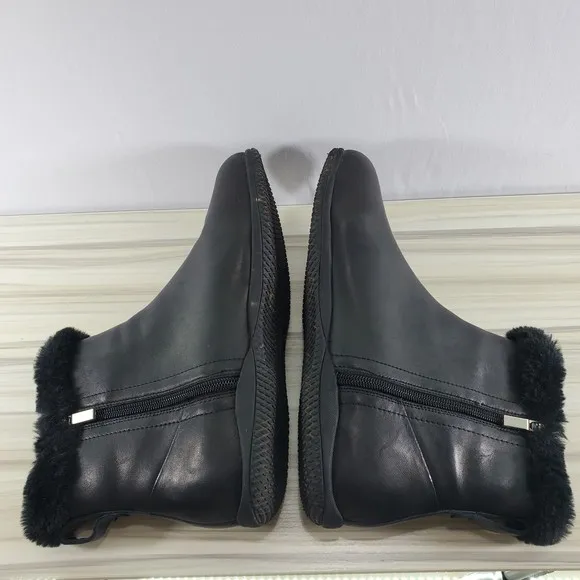 Softwalk Helena 9 Please Read Black Leather Faux Fur Lining Booties Zip Ankle