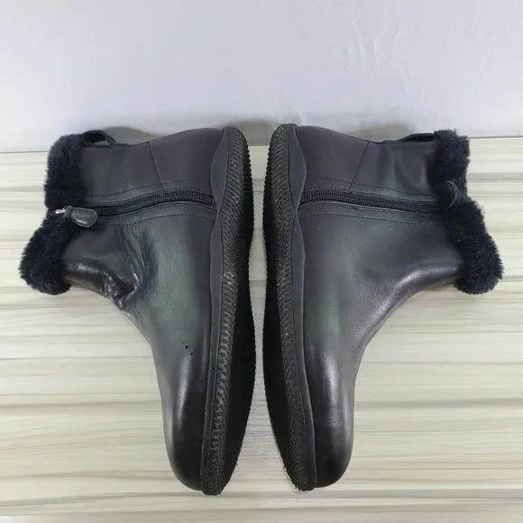 Softwalk Helena 9 Please Read Black Leather Faux Fur Lining Booties Zip Ankle