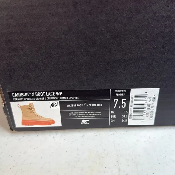 Sorel Caribou lace up boots in camel Sz 7.5