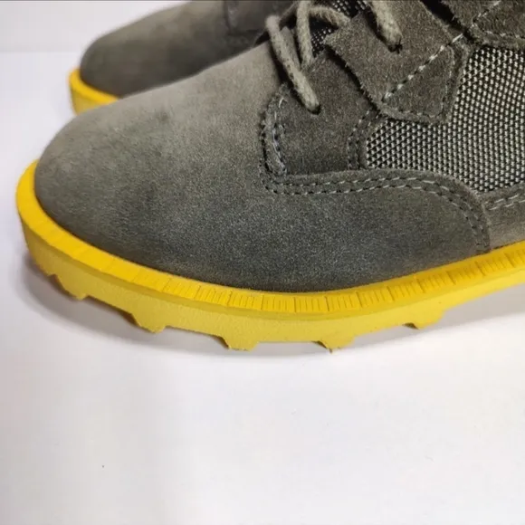 Sorel Caribou Leather Waterproof Alpine Snow Combat Cyber Green Yellow Boot Wm 6
