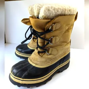 Sorel Caribou lined waterproof rubber sole boots