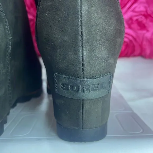 Sorel Conquest Waterproof Wedge BootsWomen's Leather Olive-Dark Grey Size 6