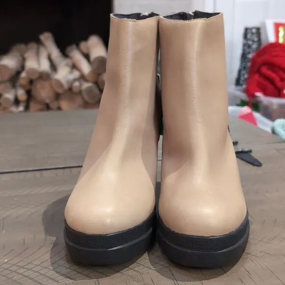 Sorel Dacie Tan Waterproof Leather Heeled Boots Sz 10.5 NWT