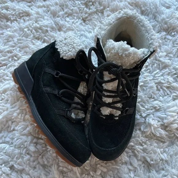 Sorel Evie Cozy‎ Boots