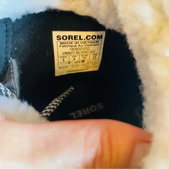 Sorel Explorer Carnival Waterproof Winter Boots - Women's Size 6