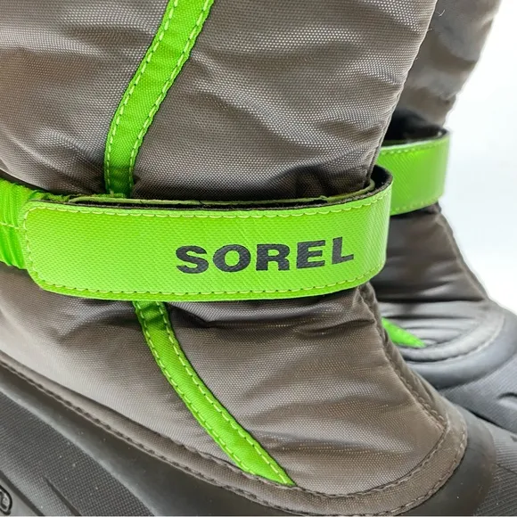 Sorel Flurry Grey Green Waterproof Felt Lined Lug Sole Snow Boots Big Boy Sz 7