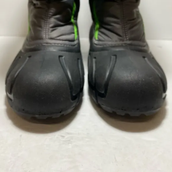 Sorel Flurry Grey Green Waterproof Felt Lined Lug Sole Snow Boots Big Boy Sz 7