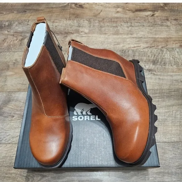 Sorel Joan Arctic wedge III WP boots women's size 7.5