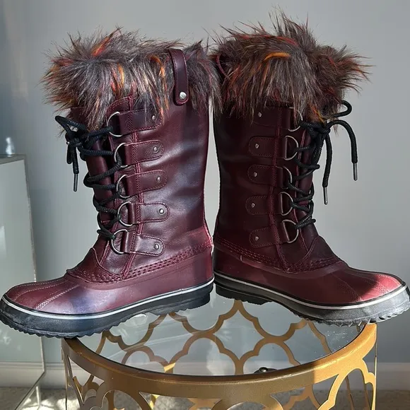 SOREL Joan of Arctic Boots Leather 8.5 Winter Excellent condition