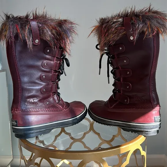 SOREL Joan of Arctic Boots Leather 8.5 Winter Excellent condition