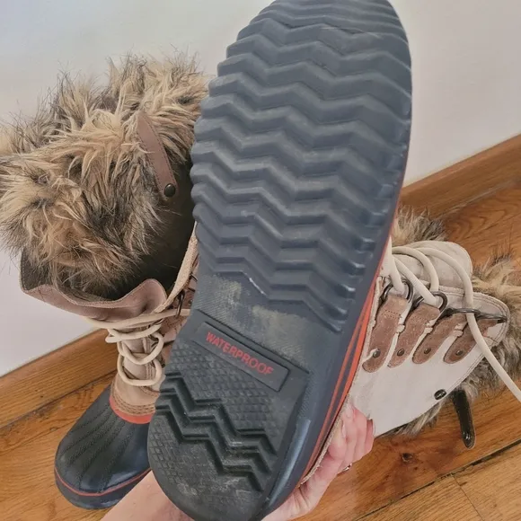 Sorel Joan of Arctic Boots Waterproof Navy Tan Size 7