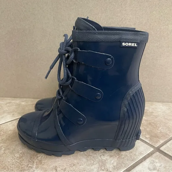 Sorel Joan of Arctic Rain Wedge Rain Boots Waterproof Navy Blue Rubber 8.5 lady