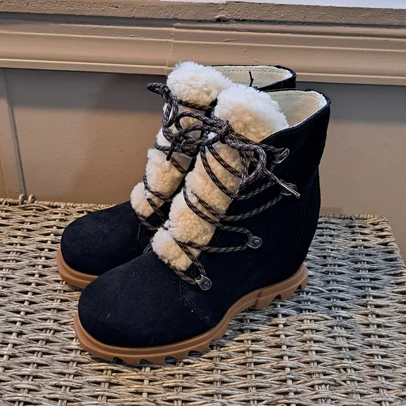 Sorel Joan of Arctic Wedge III Shearling Lace Cozy Boots