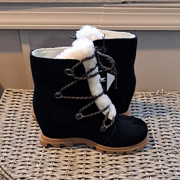 Sorel Joan of Arctic Wedge III Shearling Lace Cozy Boots